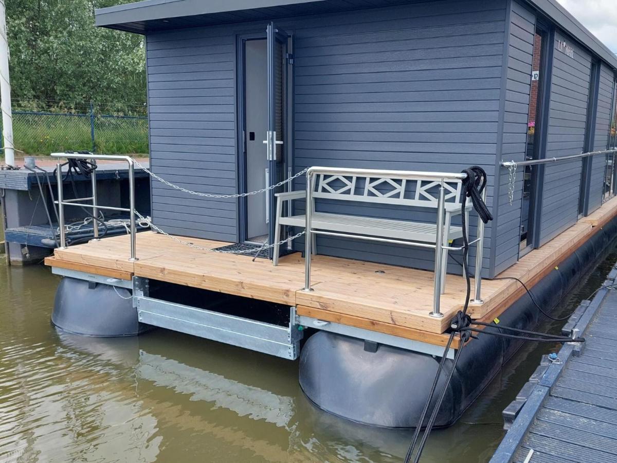 Отель Luxury Houseboat In Volendam Marina Экстерьер фото